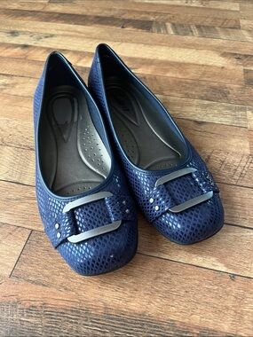 Trotters Navy Textured Slip-On Ballet Flats with Metal Accent